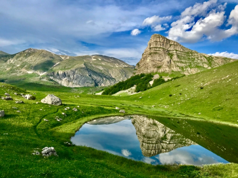 Preporuka za planinarski vikend: Volujak, planina koja spaja